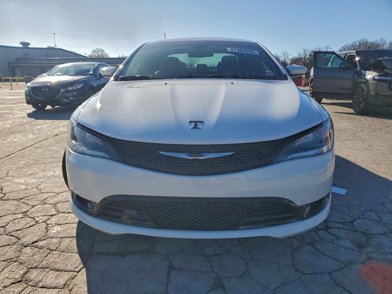 Chrysler 200 S Image 7