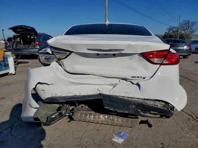 Chrysler 200 S Image 3