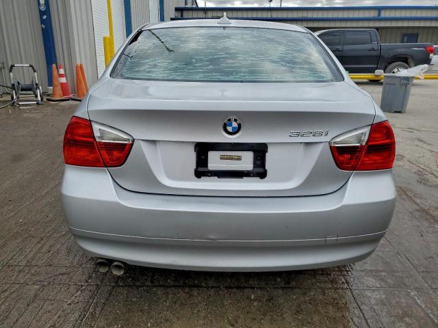 BMW 3 Series I Image 9