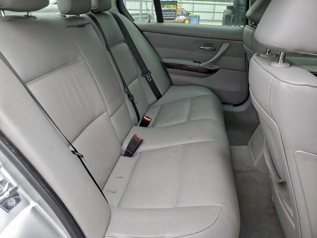 BMW 3 Series I Image 8