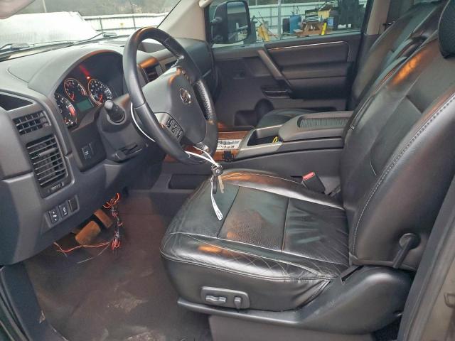 Nissan Titan Xe Image 2