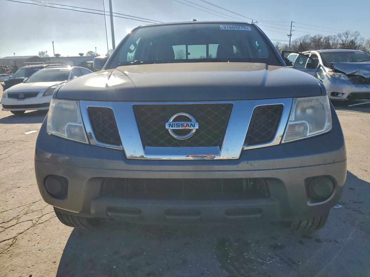 Nissan Frontier S Image 11