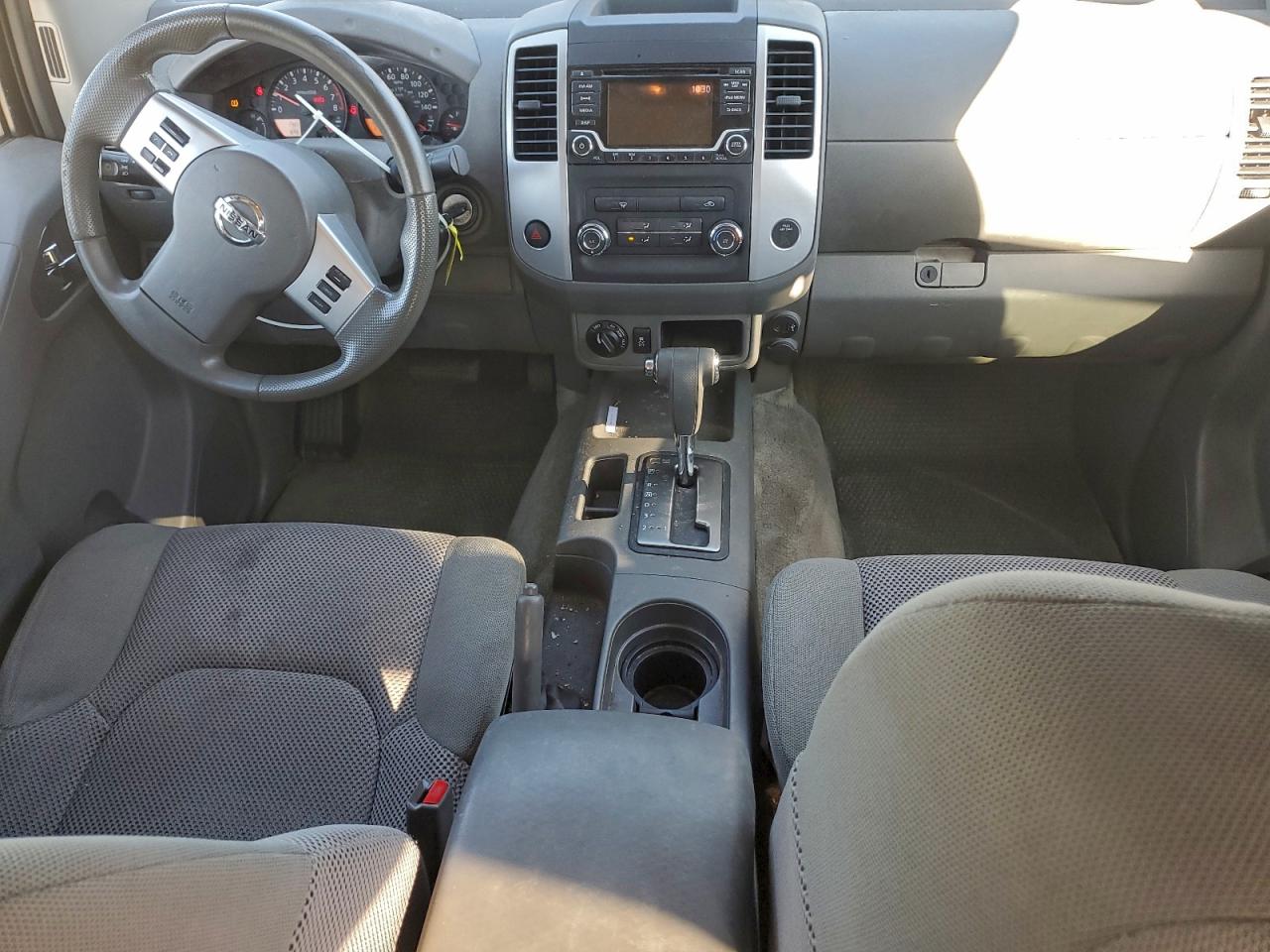 Nissan Frontier S Image 7