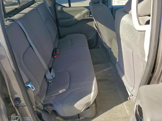 Nissan Frontier S Image 12