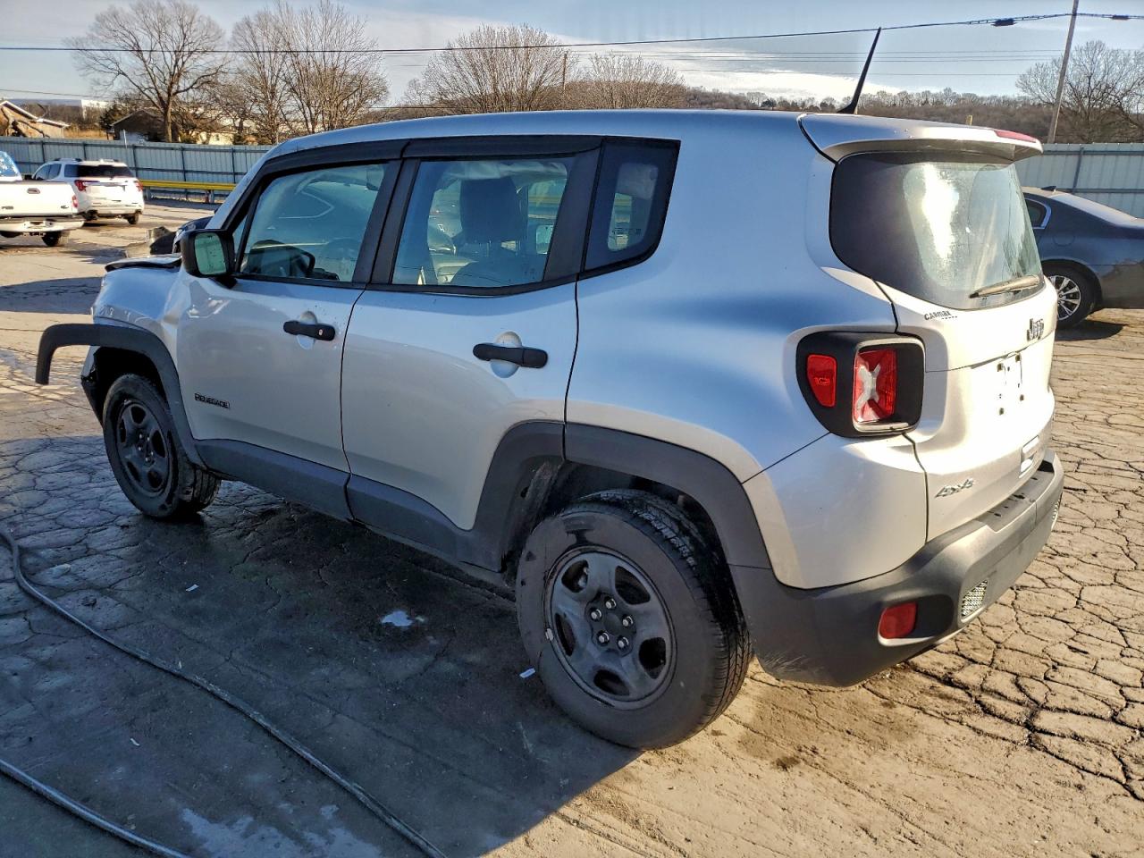 Jeep Renegade Sport Image 2