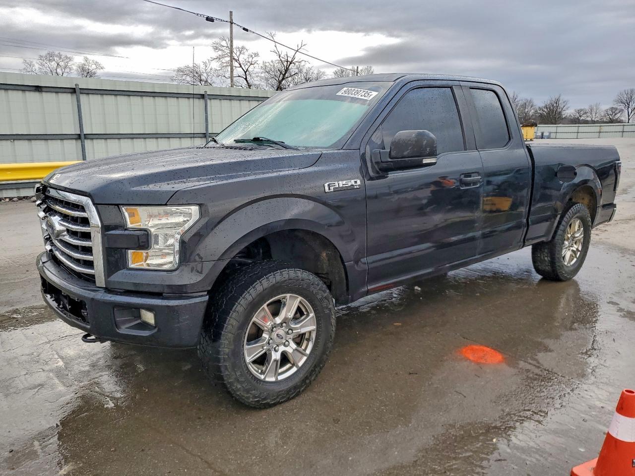Ford F-150 Super Cab Image 1