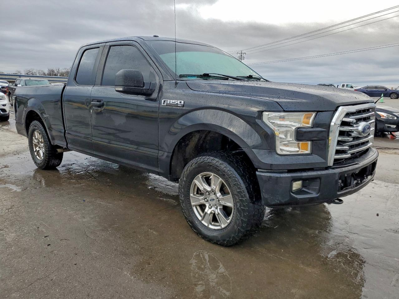 Ford F-150 Super Cab Image 3