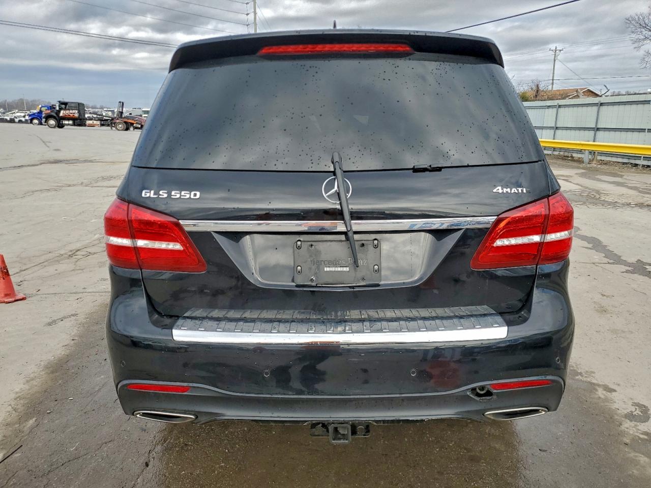 Mercedes-Benz Gls-class 550 4matic Image 4