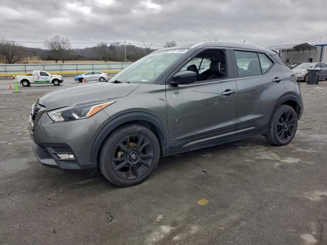  Salvage Nissan Kicks
