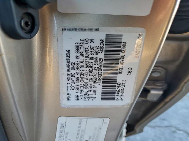 Toyota Camry Le Image 4