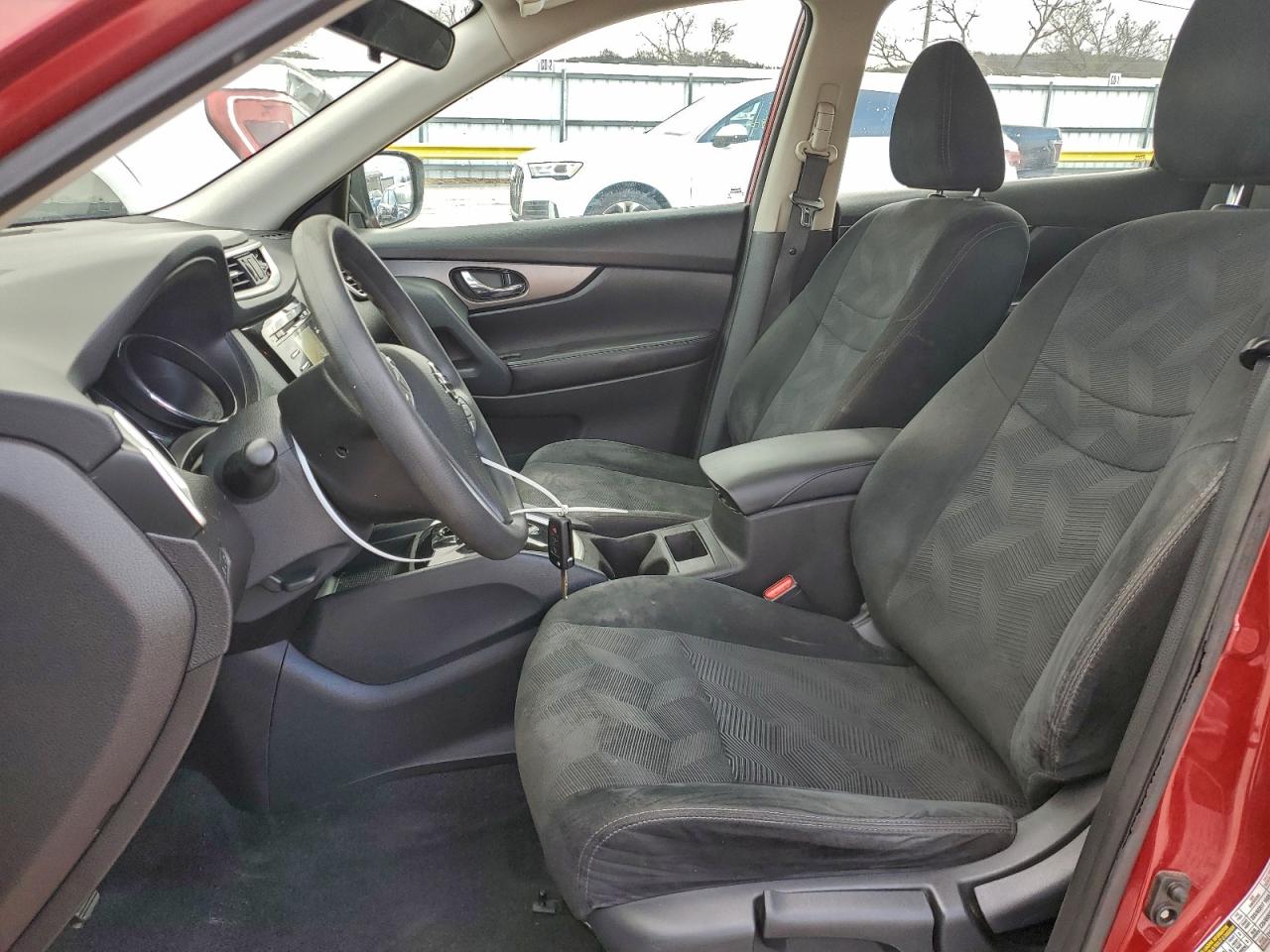 Nissan Rogue S Image 5