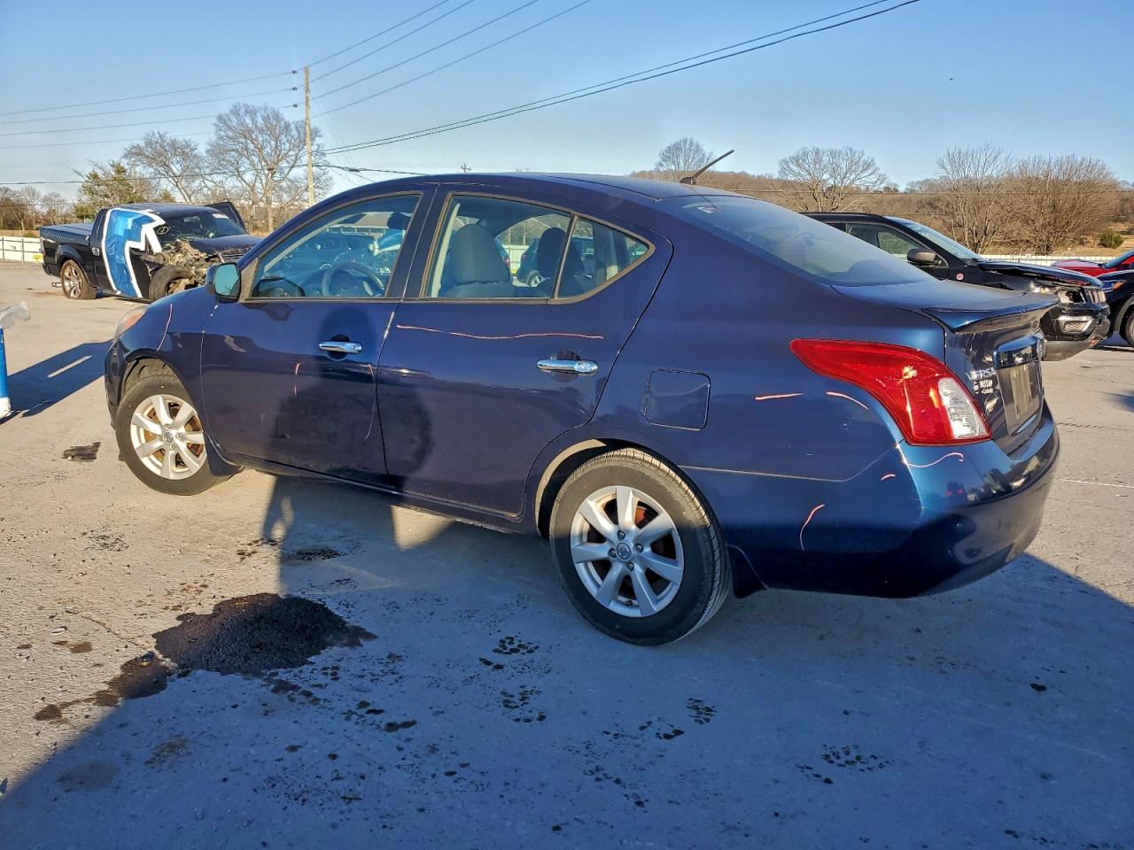 Nissan Versa S Image 6