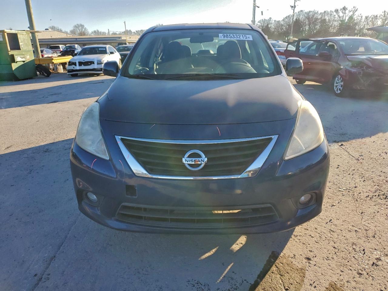 Nissan Versa S Image 5