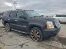GMC Yukon Denali Image 8