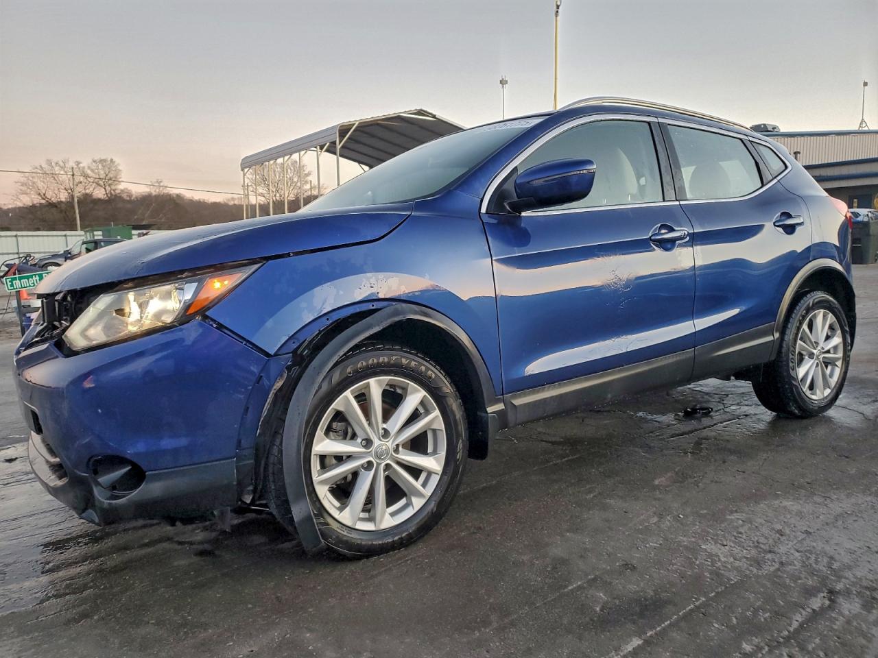 Nissan Rogue S Image 1