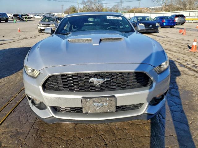 Ford Mustang Image 6