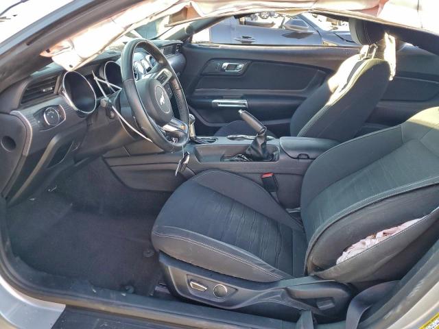 Ford Mustang Image 5