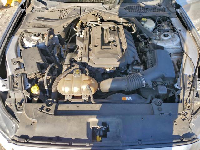 Ford Mustang Image 11