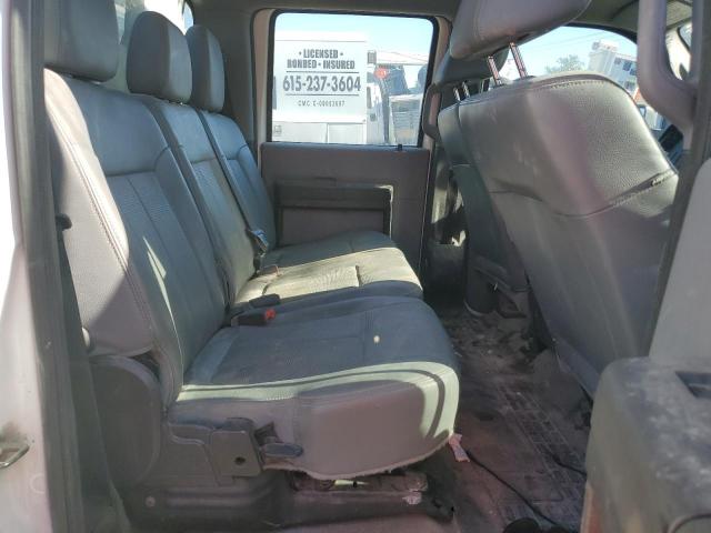 Ford F-550 Super Duty Image 12