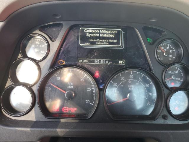 Peterbilt 579 Image 8