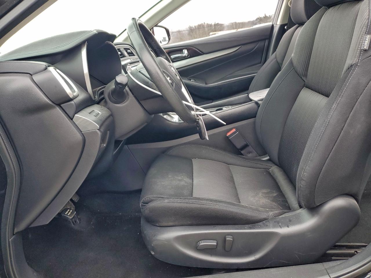 Nissan Maxima 3.5s Image 10