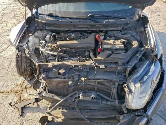 Nissan Rogue S Image 5