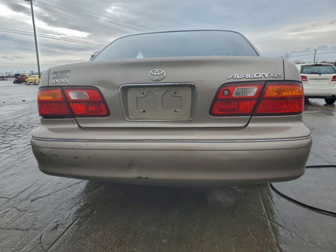 Toyota Avalon Xl Image 4