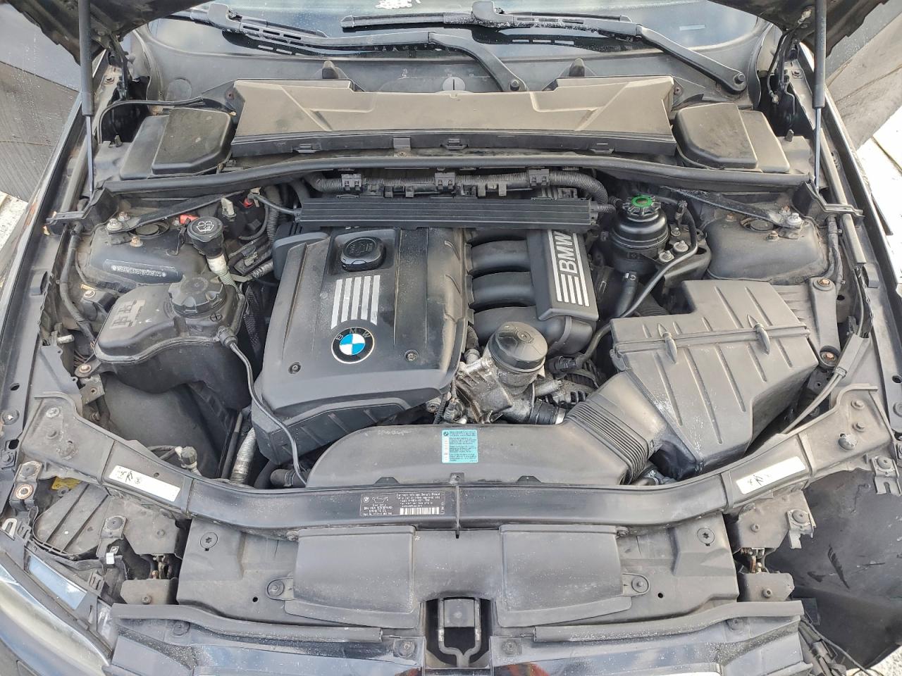 BMW 3 Series Xi Image 12