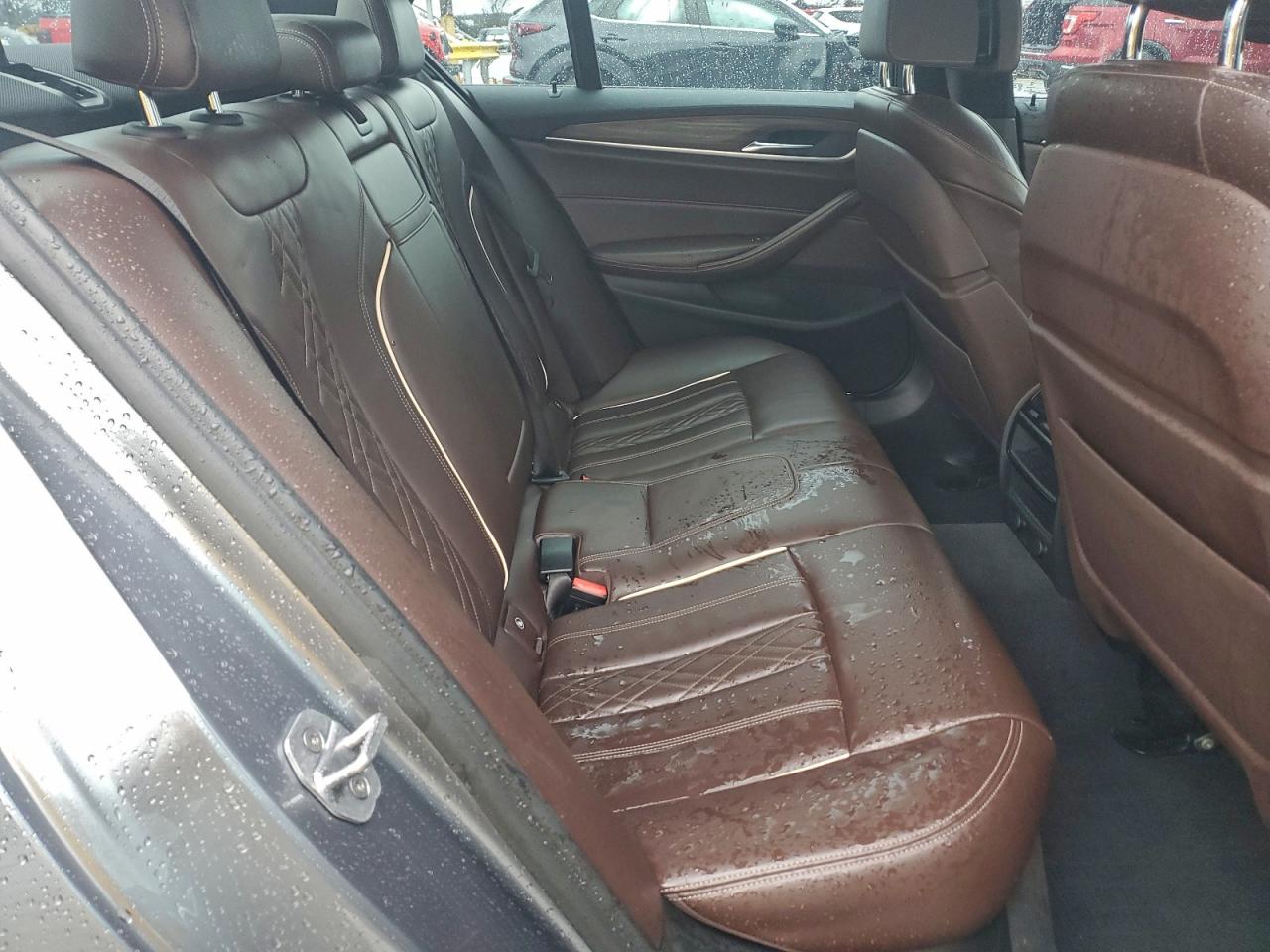 BMW 5 Series I Image 8