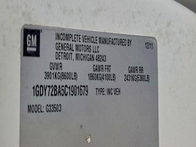 GMC Savana Cutaway G3500 Image 4