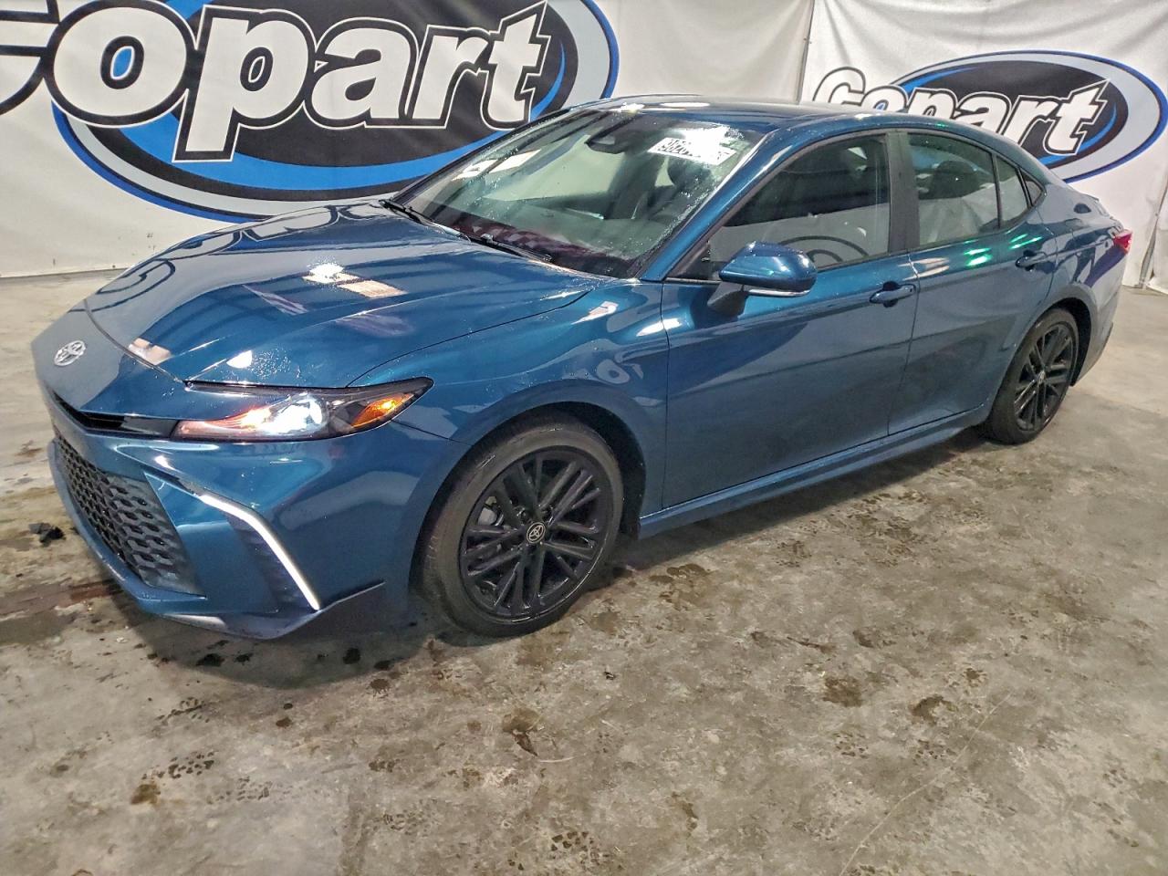 Toyota Camry Xse Image 1