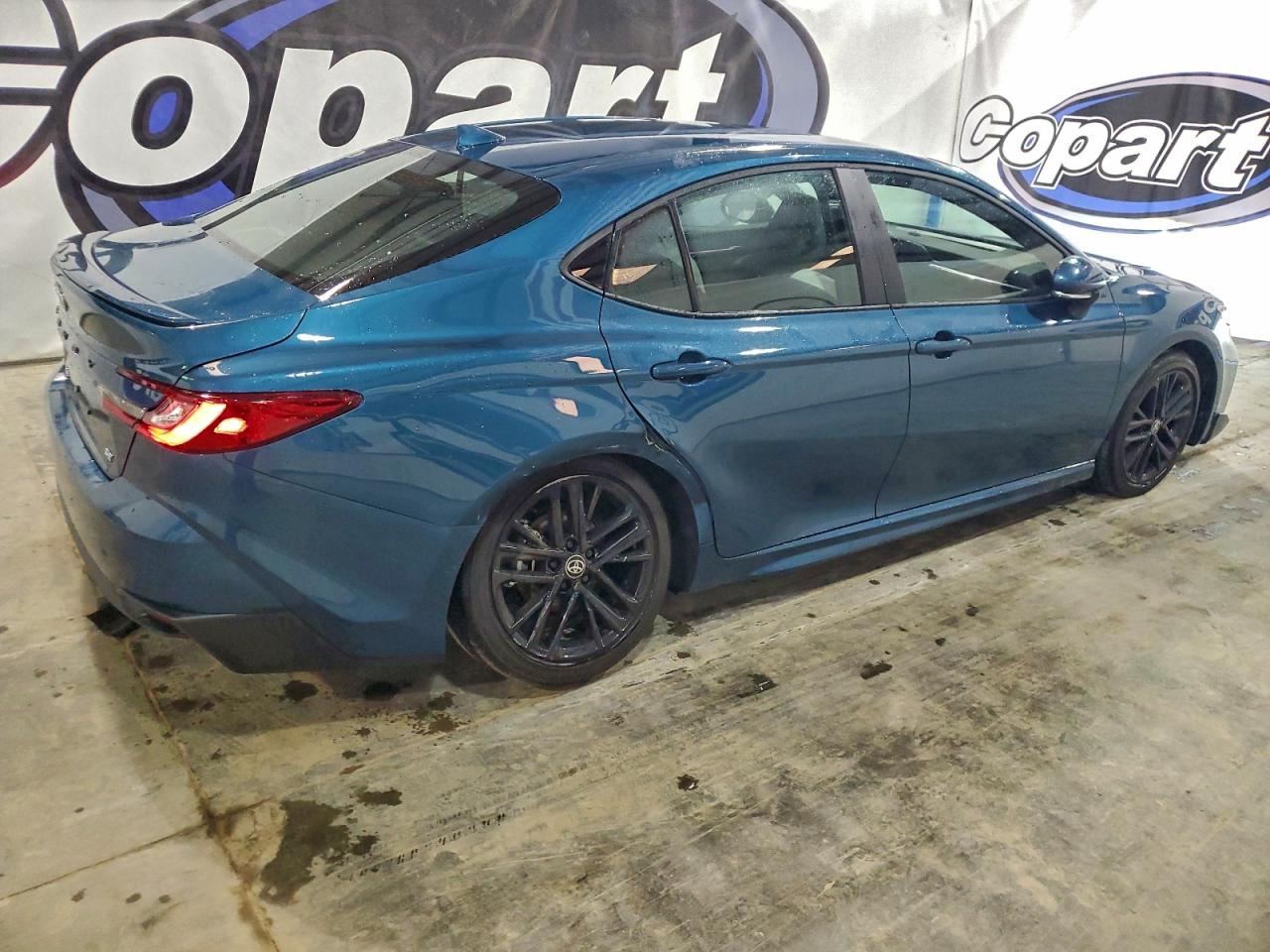 Toyota Camry Xse Image 10