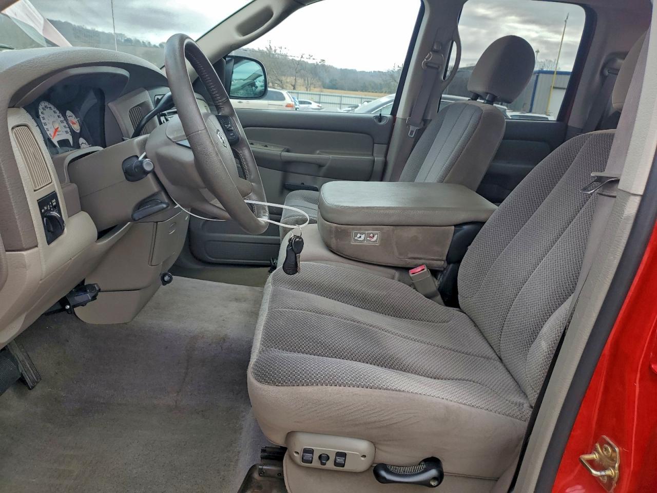 Dodge Ram 1500 St Image 2