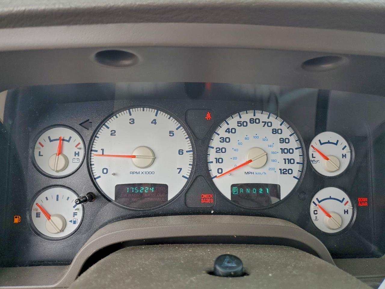 Dodge Ram 1500 St Image 11