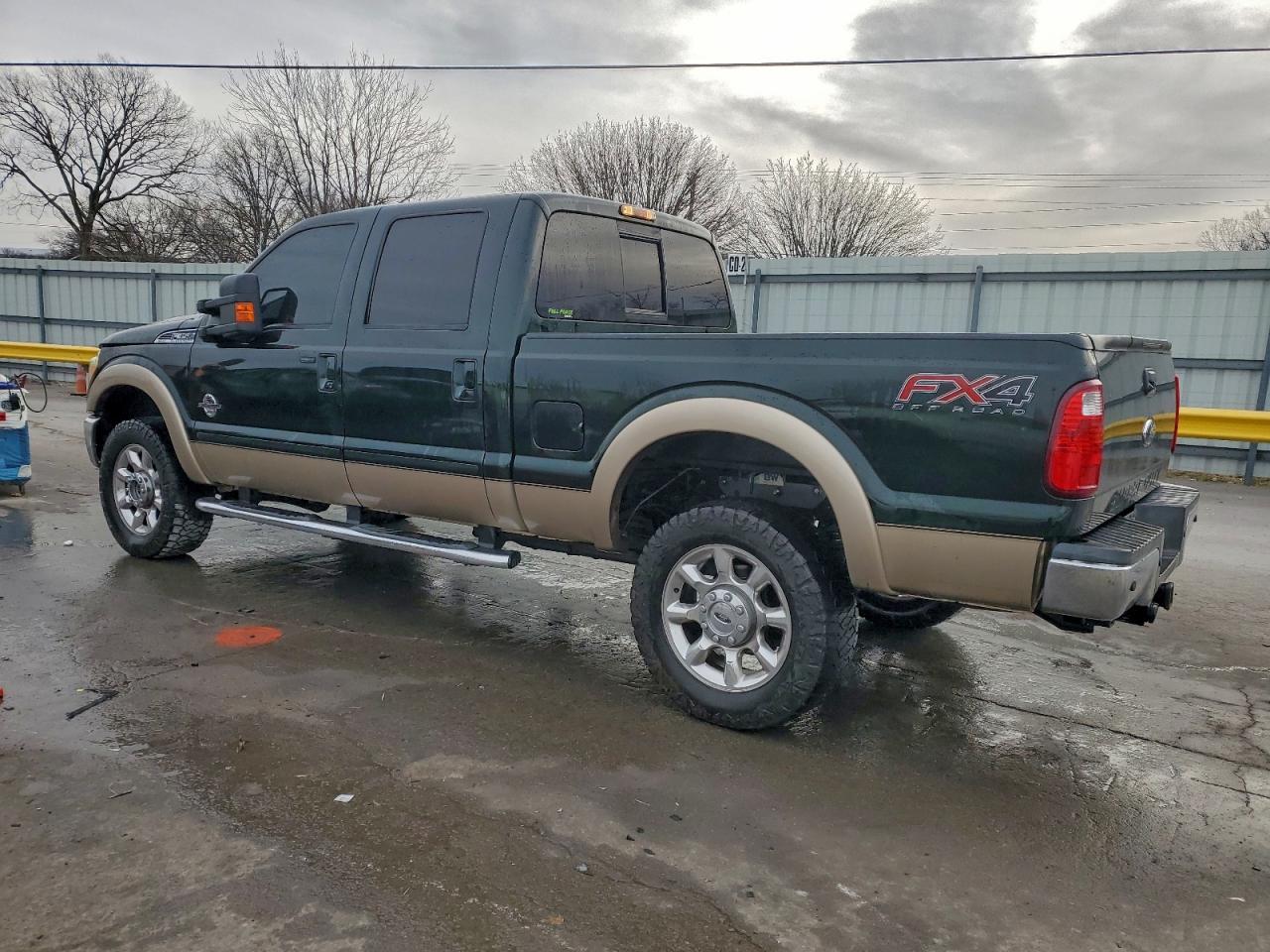 Ford F-350 Super Duty Image 11