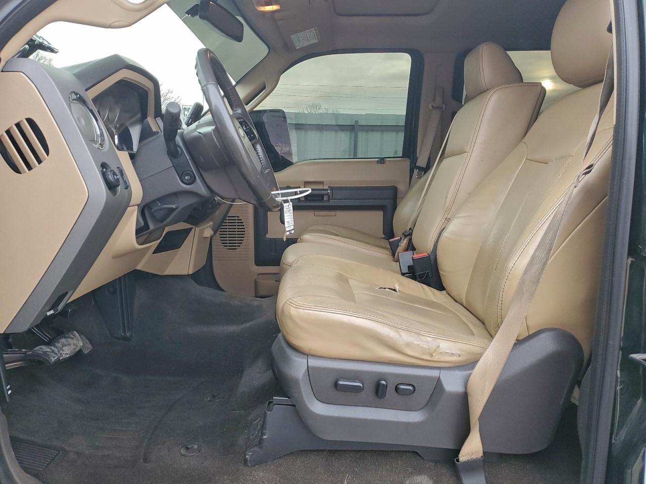 Ford F-350 Super Duty Image 10