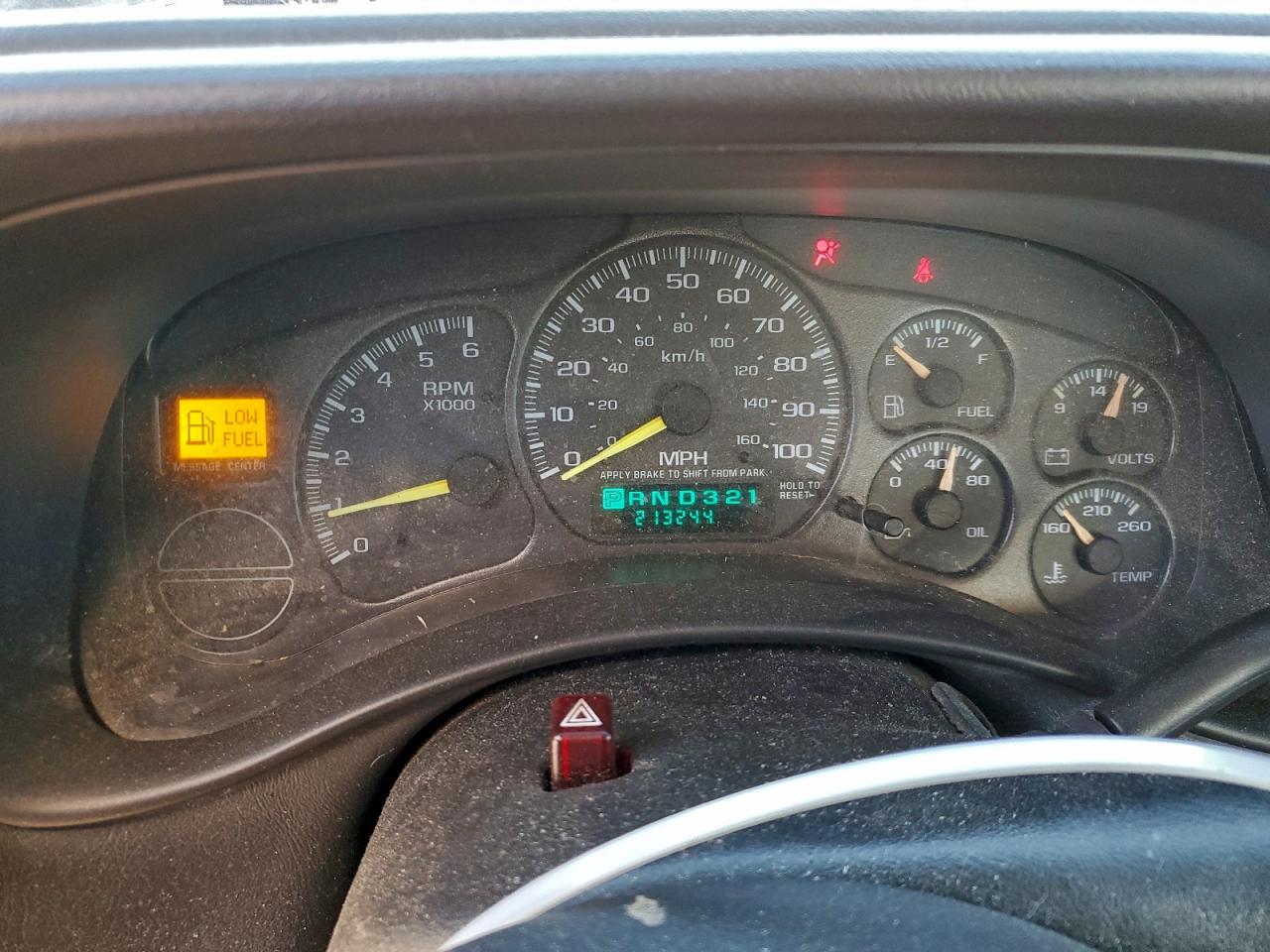 Chevrolet Silverado C1500 Image 5