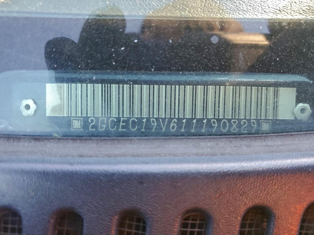 Chevrolet Silverado C1500 Image 4