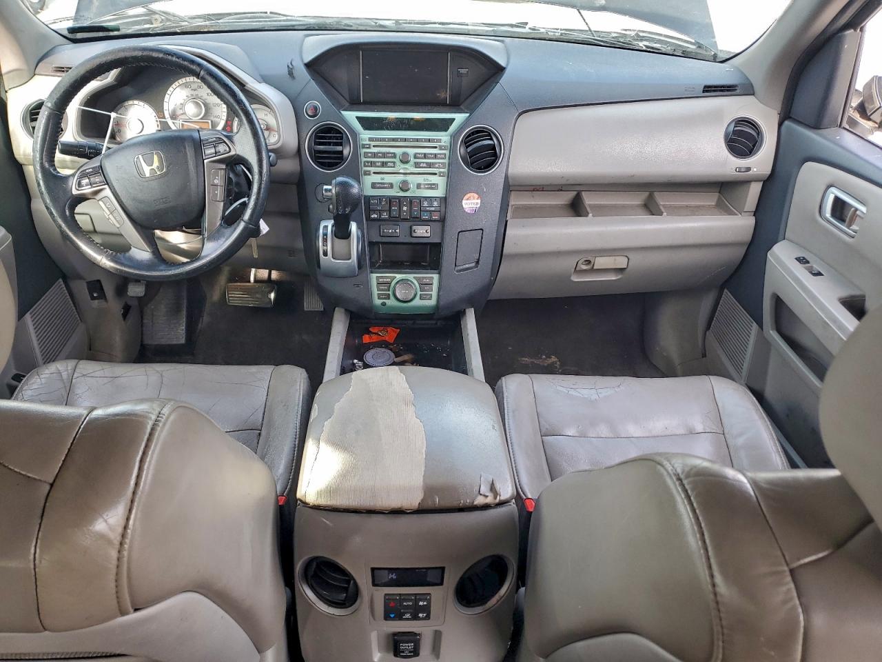 Honda Pilot Touring Image 3