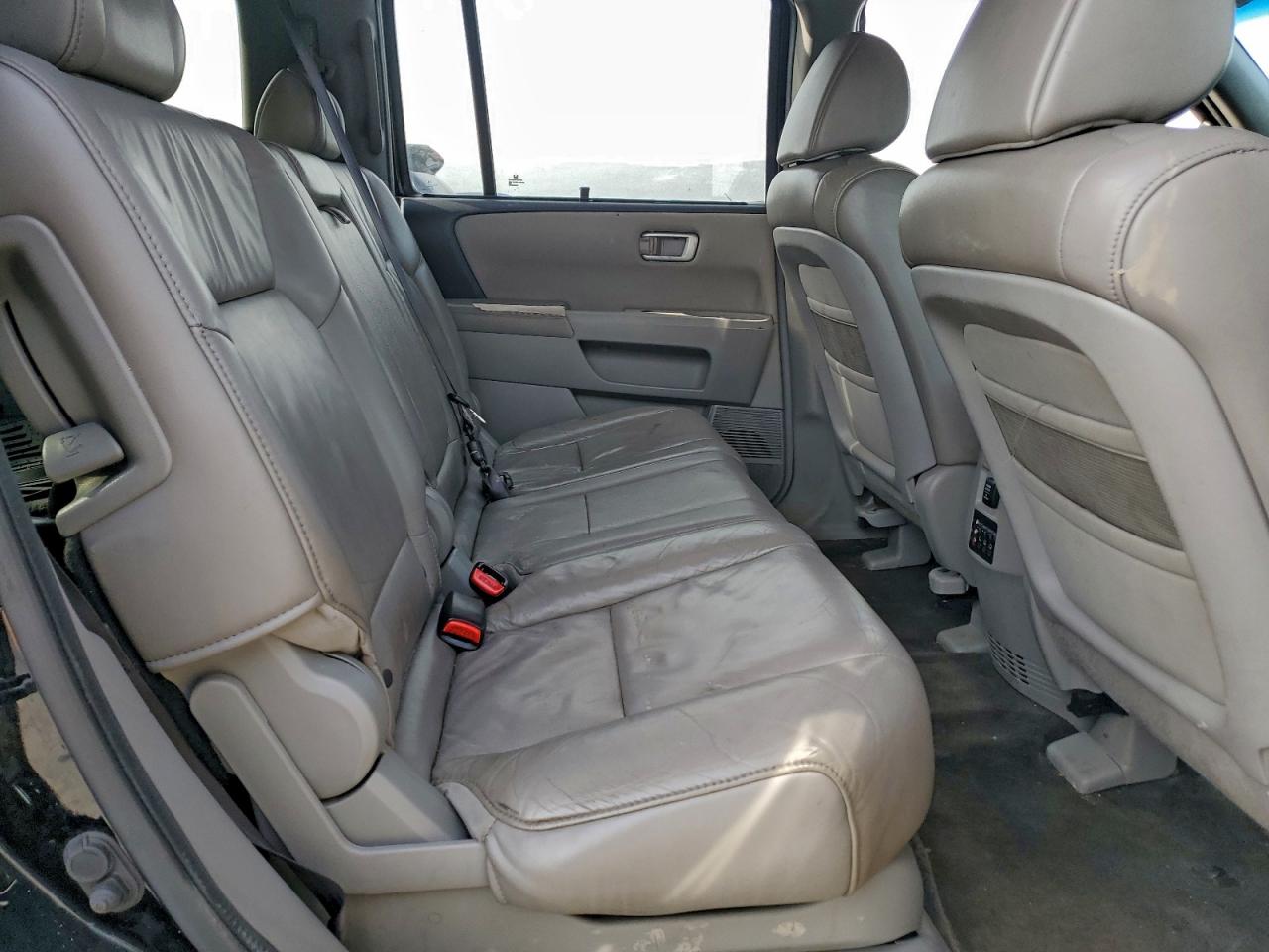 Honda Pilot Touring Image 8
