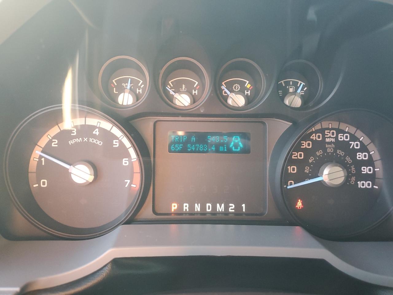 Ford F-350 Super Duty Image 8