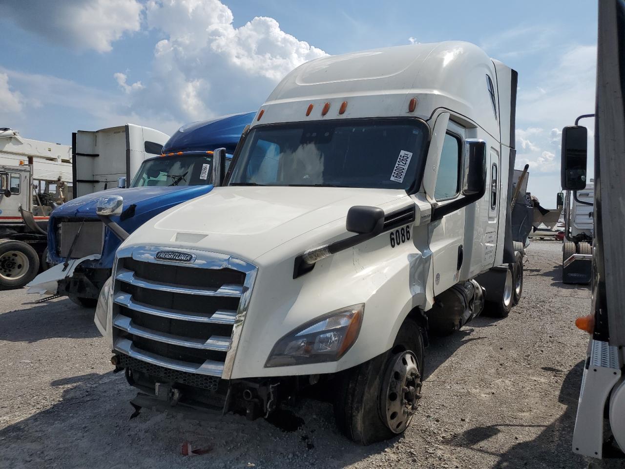 Freightliner Cascadia 1 Image 5