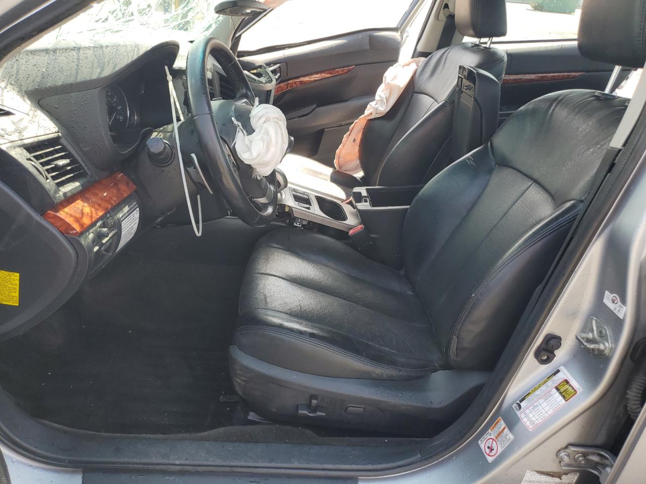 Subaru Legacy 3.6r Limited Image 6