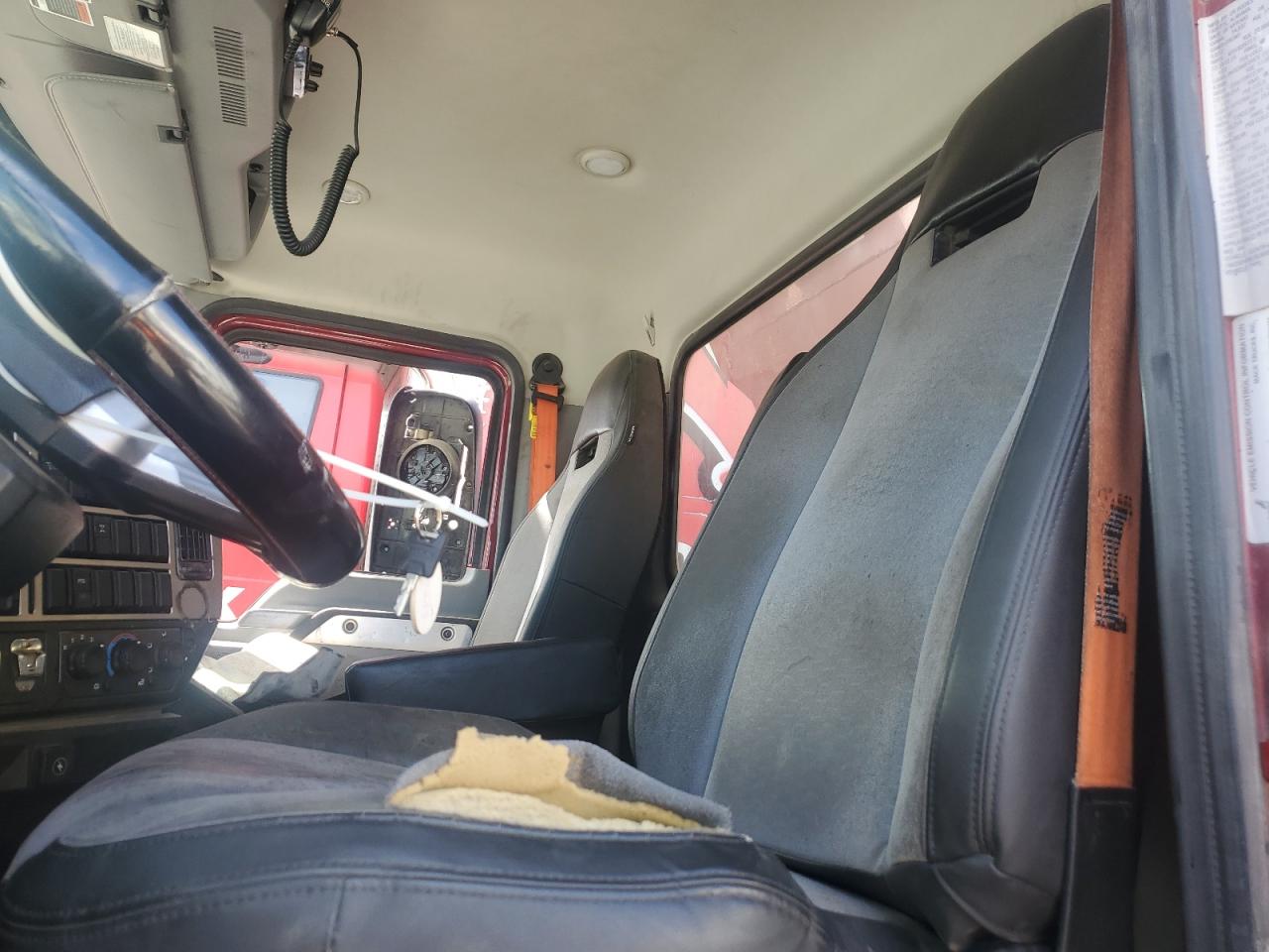 Mack Granite Image 6