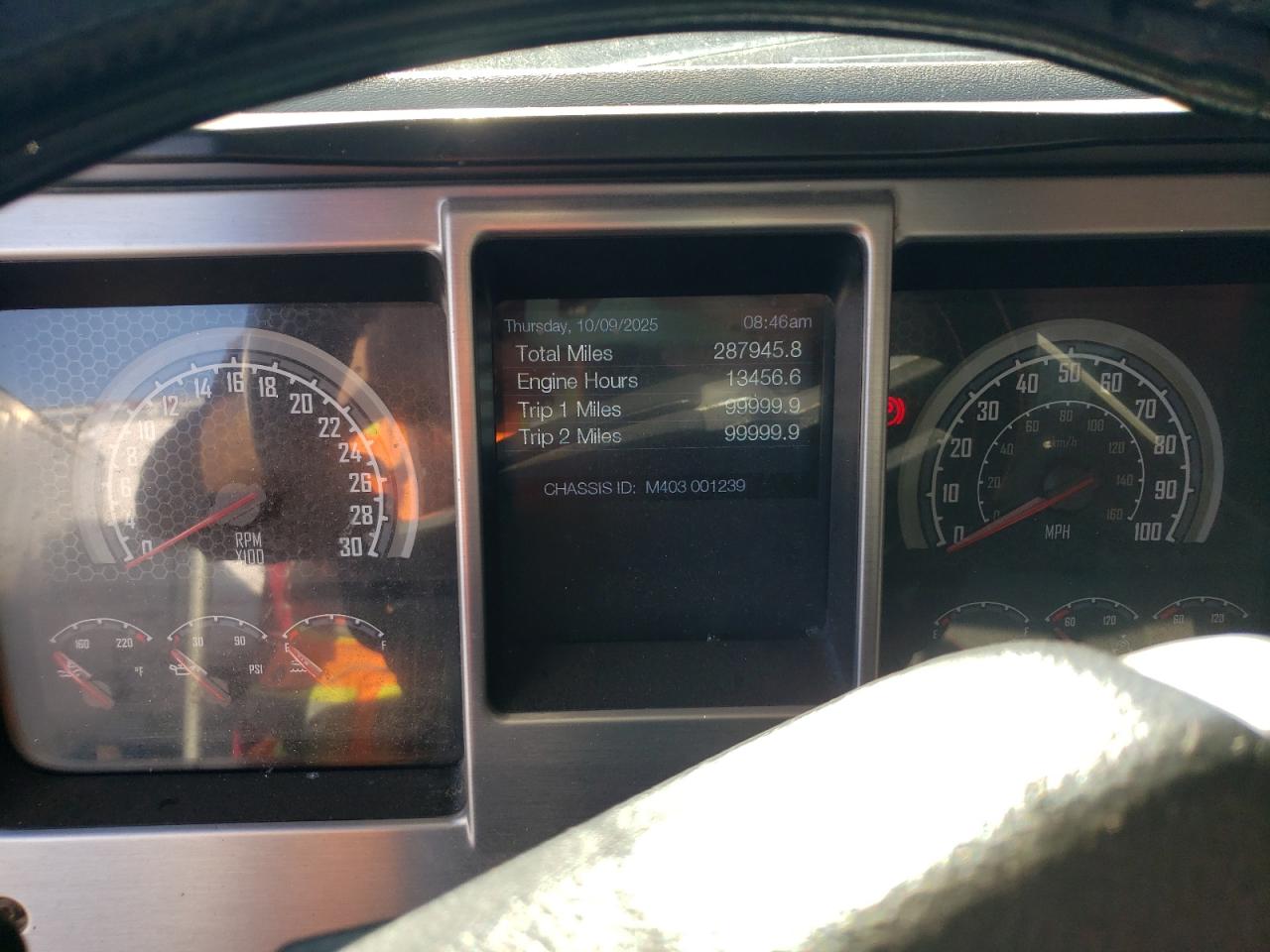 Mack Granite Image 7