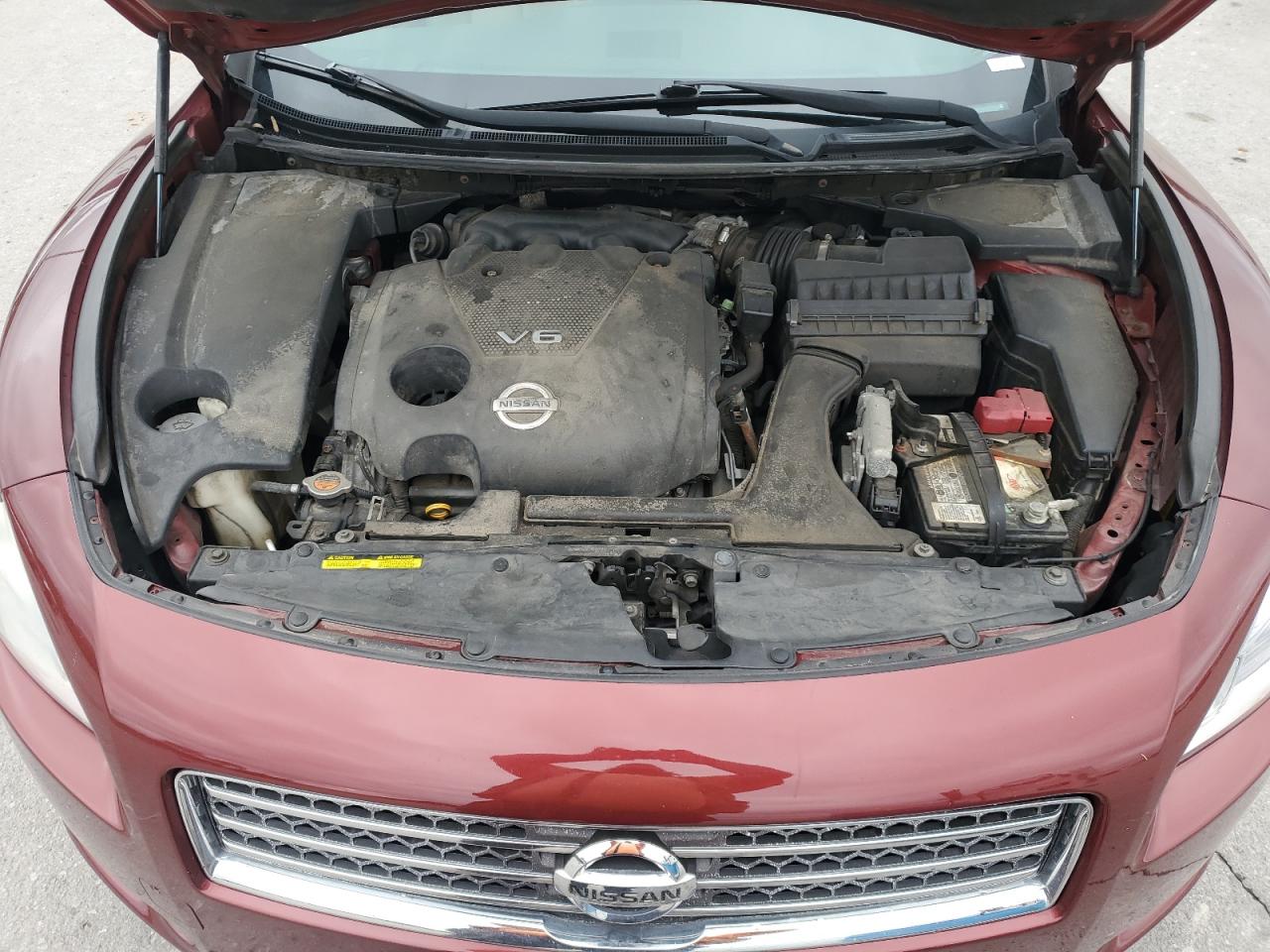 Nissan Maxima S Image 12