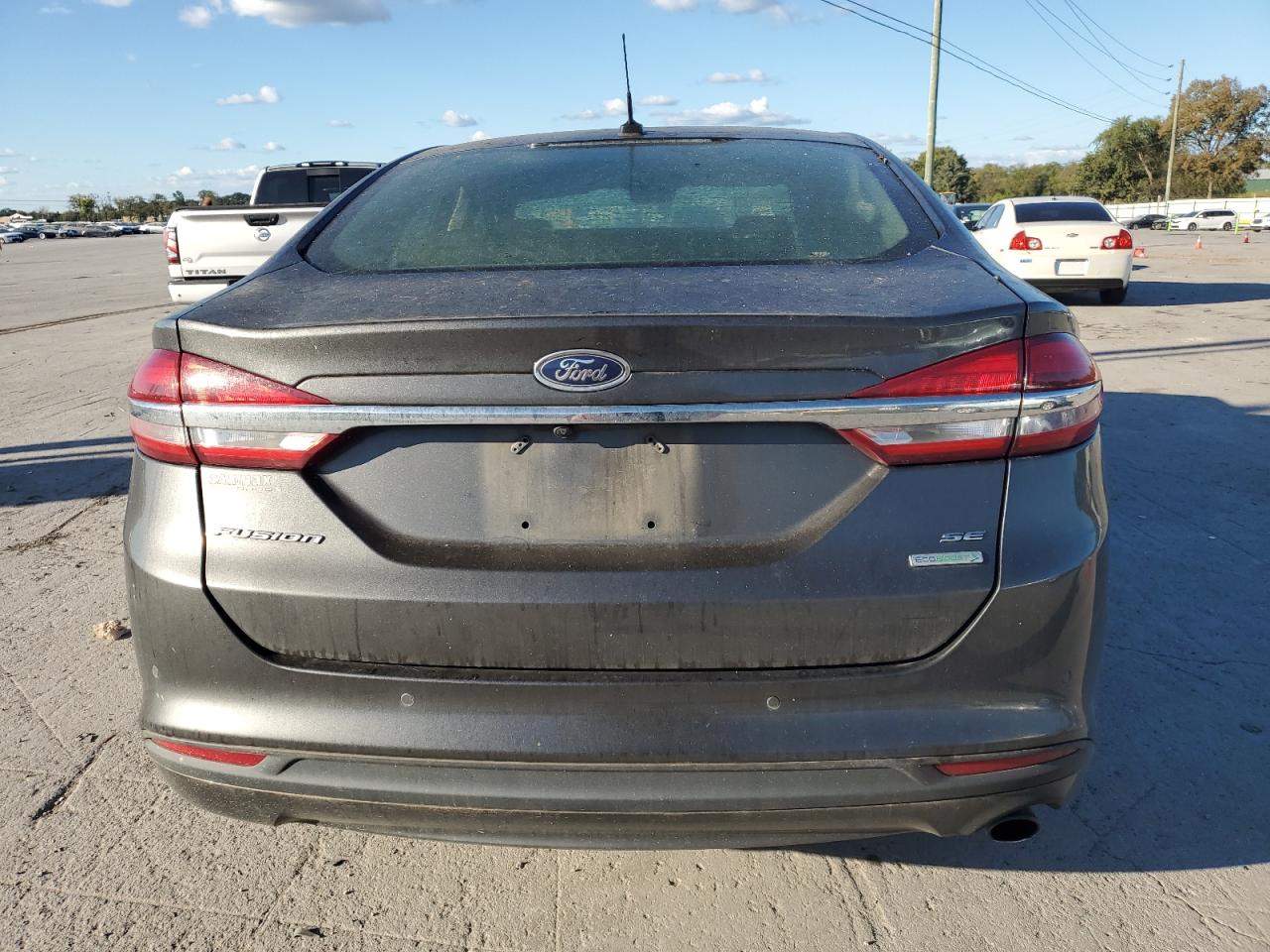 Ford Fusion Se Image 6