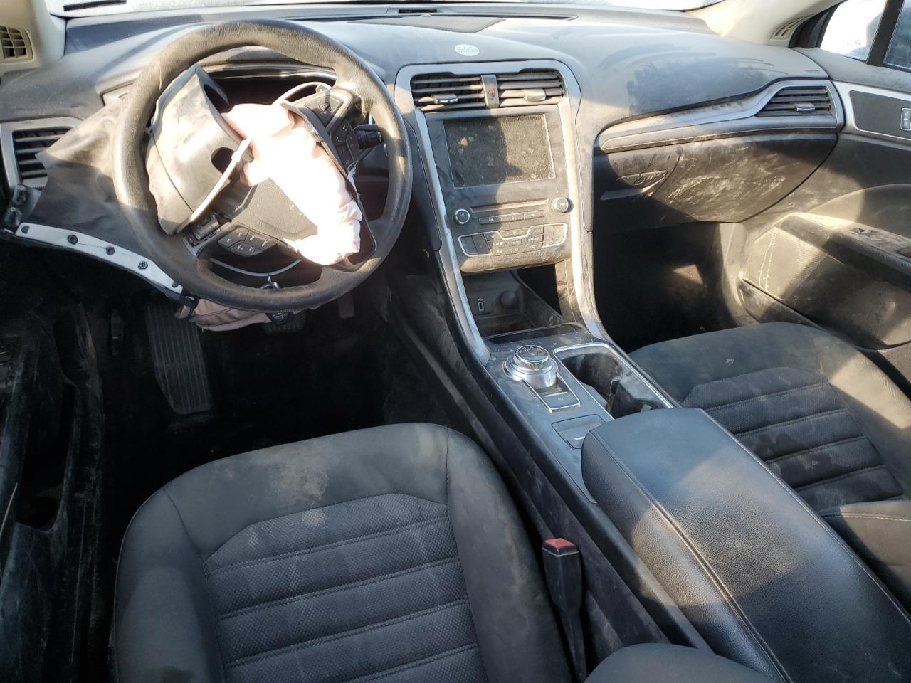 Ford Fusion Se Image 8