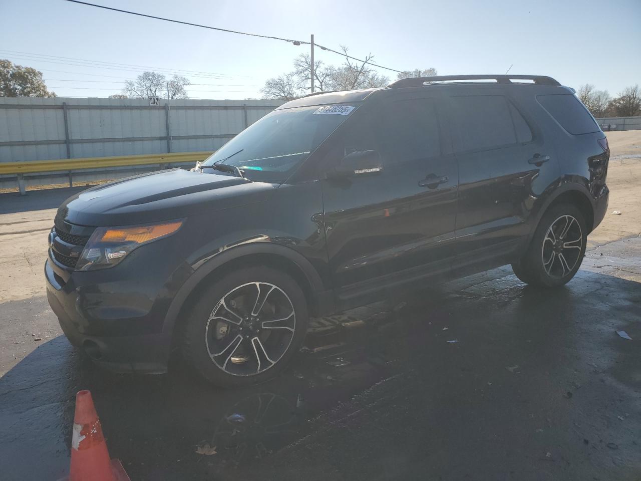 Ford Explorer Sport Image 1