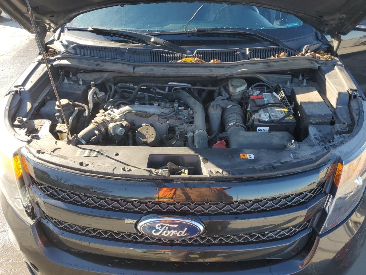 Ford Explorer Sport Image 9